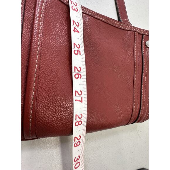 Tignanello Red Pebble Leather Crossbody Bag Built in Organizer Wallet Purse - Picture 15 of 15